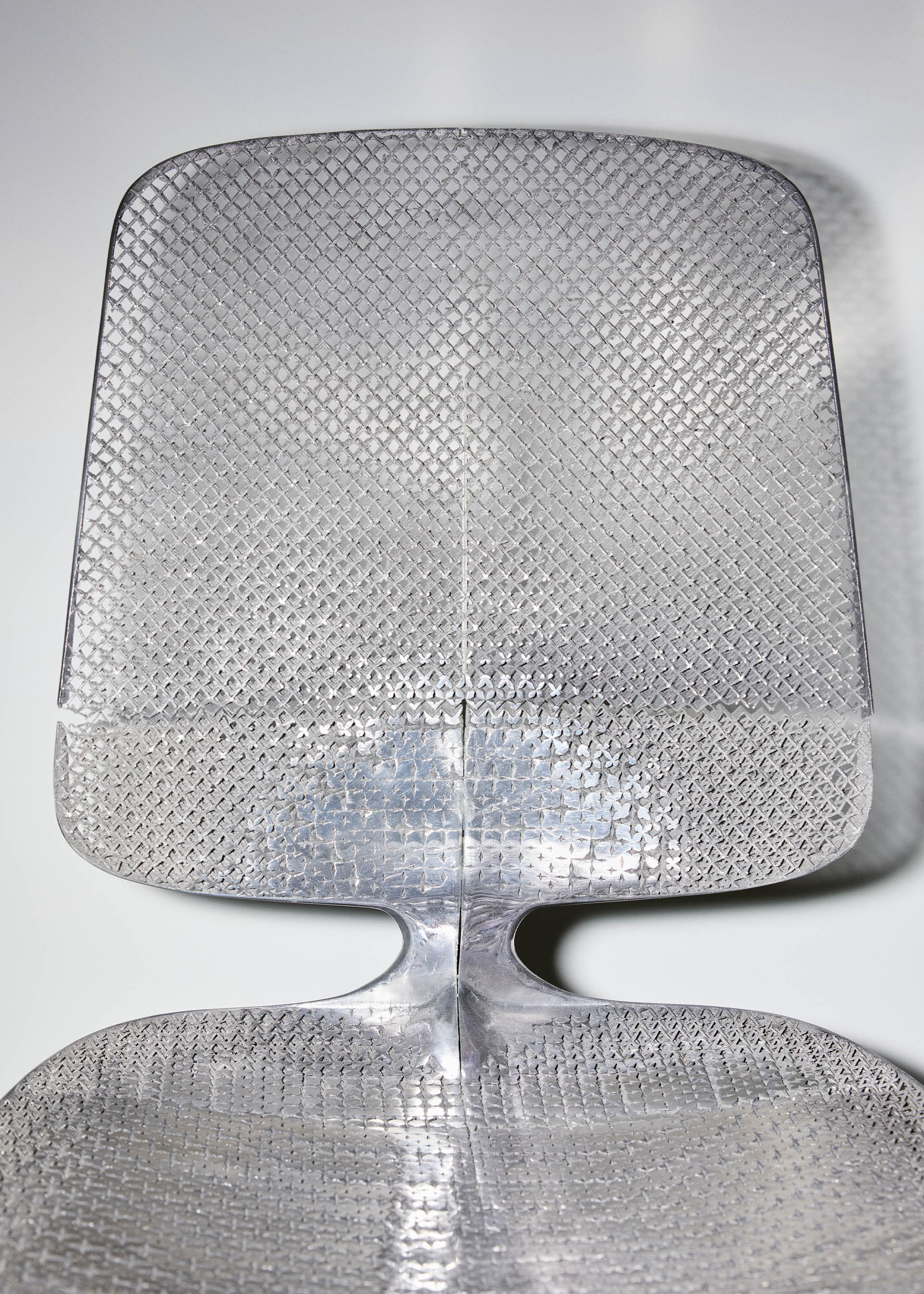 Aluminum Gradient Chair